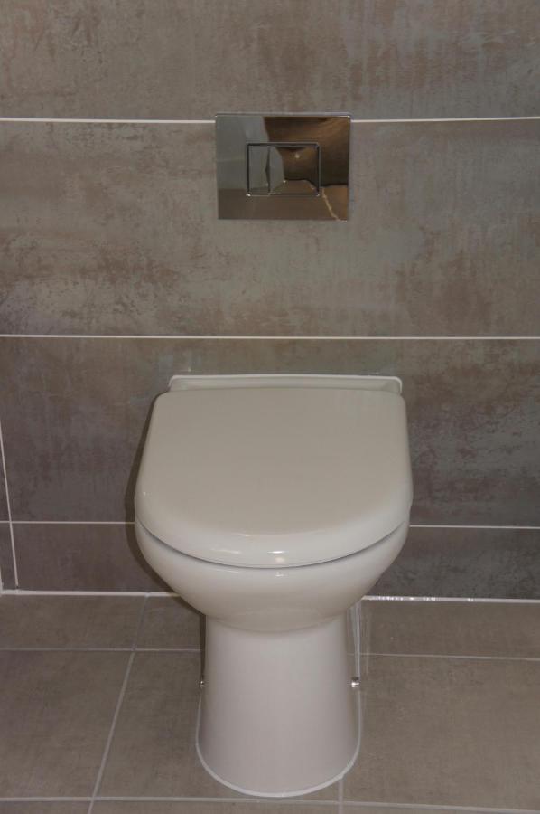 No 7 Woods View * Bornemouth